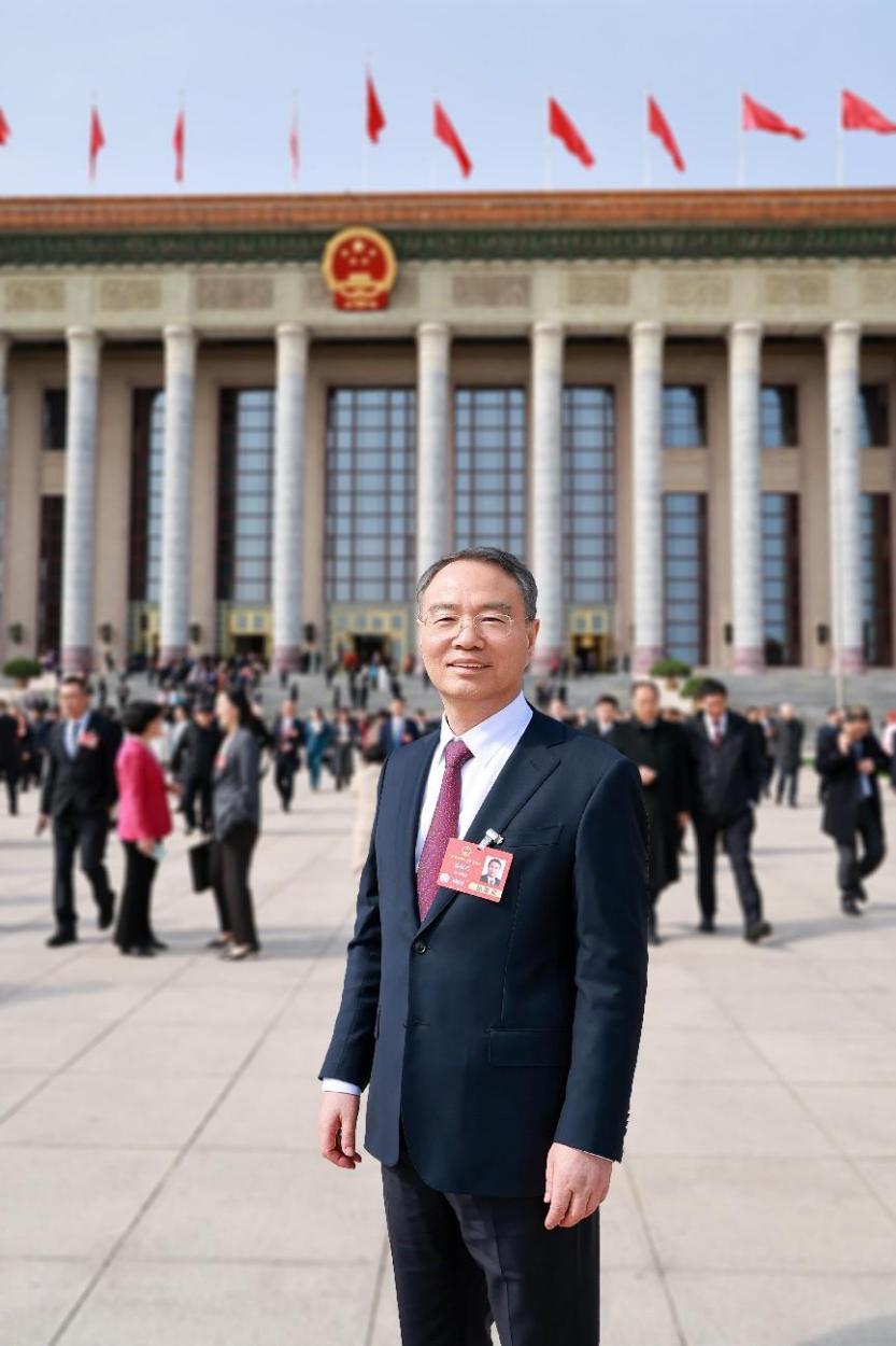 天下人大代表徐冠巨：科技立异引发民营企业生长新活力-传化集团有限公司